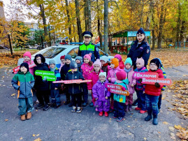 Новгородские полицейские подарили детям незабываемые эмоции ❤ Новгородские полицейские подарили детям незабываемые эмоции ❤.