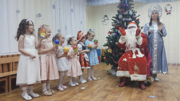 🎄 **Началась пора новогодних утренников!** 🎄 🎄 **Началась пора новогодних утренников!** 🎄.